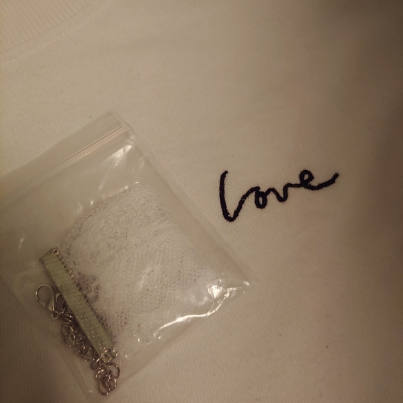 Lace chokers ✨free with purchase - Picture 2 of 2